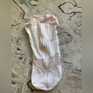 3 for $15 / Snoo Happiest Baby Swaddle